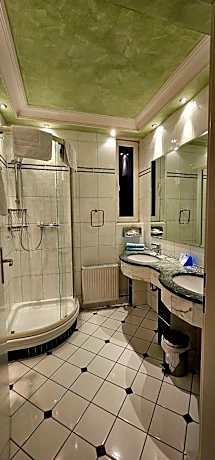 Hotel MALEPARTUS am Kurpark