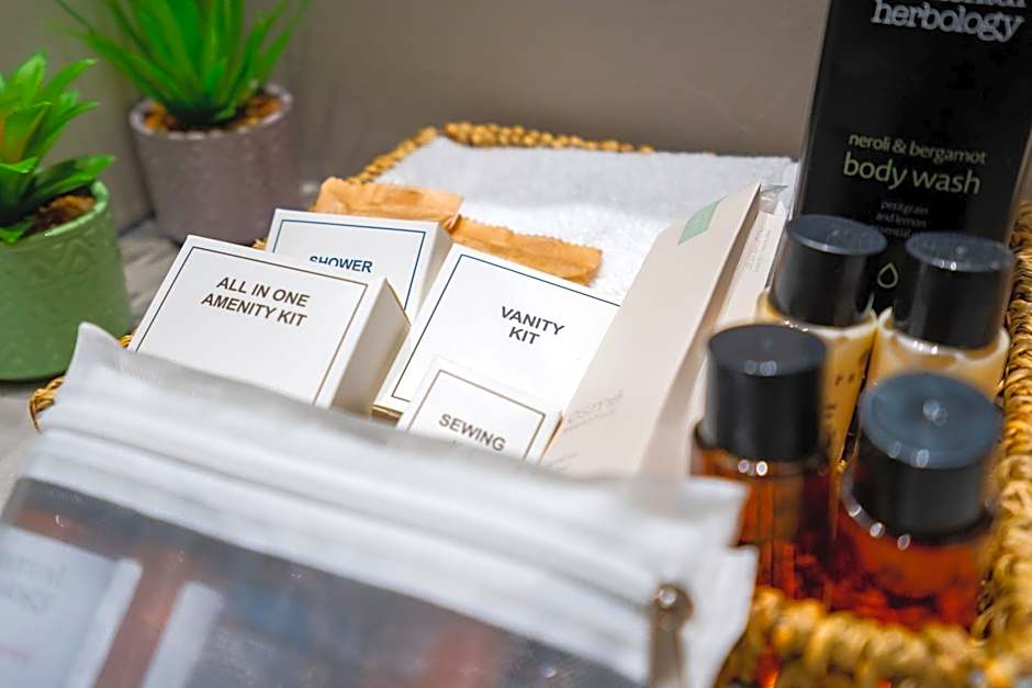 Nicolas Grand Suites, Adults Only