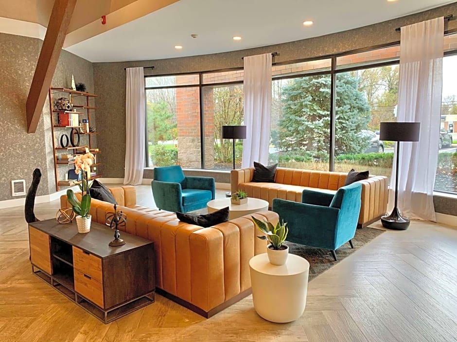 The Hub Middletown Red Bank- Best Western Signature Collection