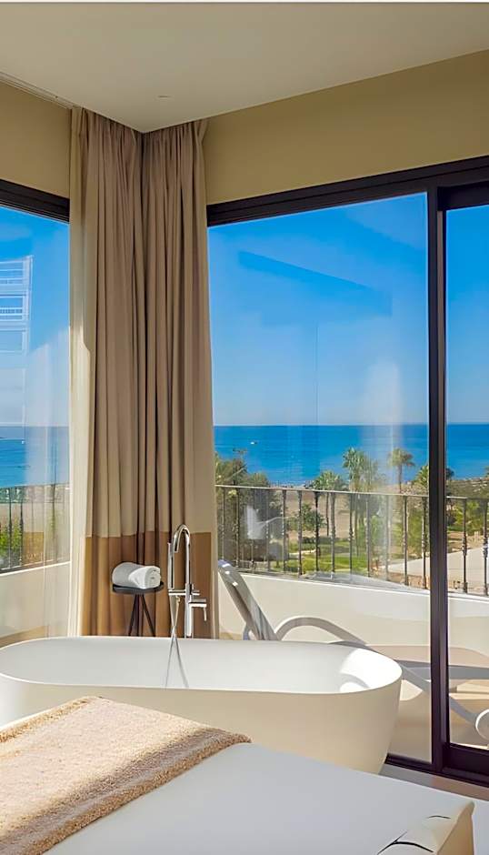 Silken Comfy Studios Hotel