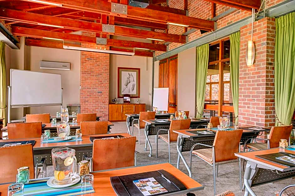 Riboville Boutique Hotel And Restaurant