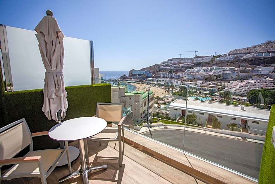 IG Nachosol Atlantic & Yaizasol by Servatur - Adults Only