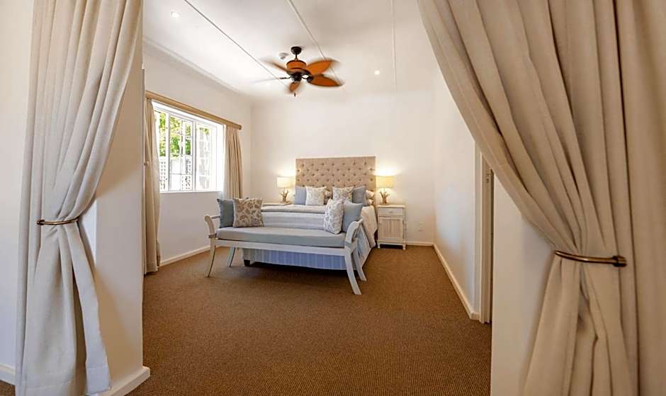 Russells on the Port