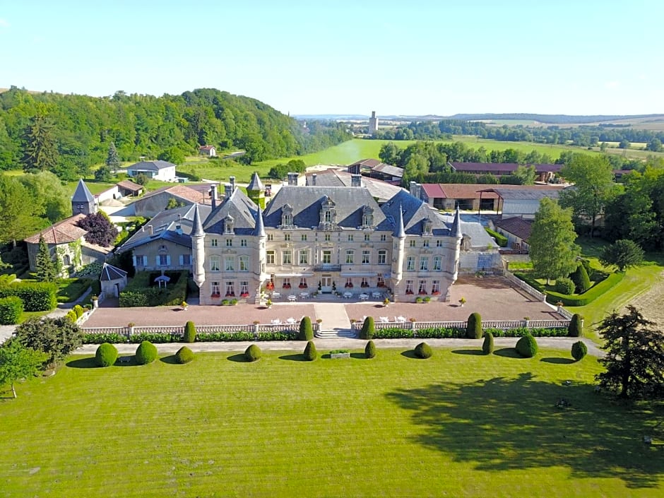 Château des Monthairons Hôtel Restaurant GastroMaison Spa privatif