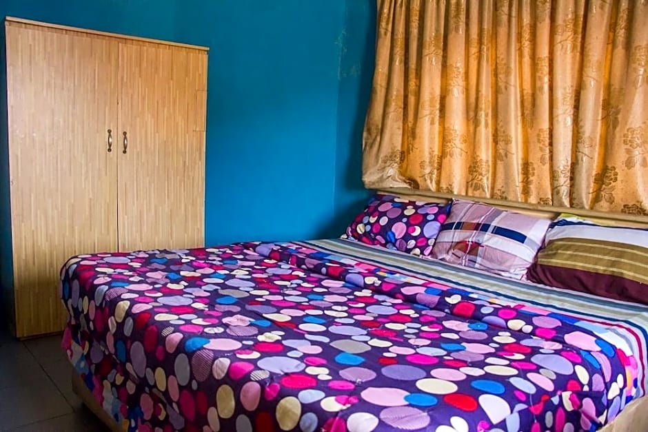 Oak Hotels
