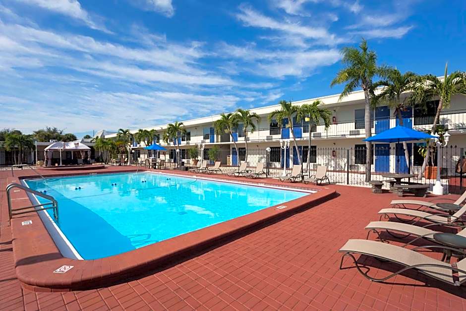 Super 8 by Wyndham St. Petersburg