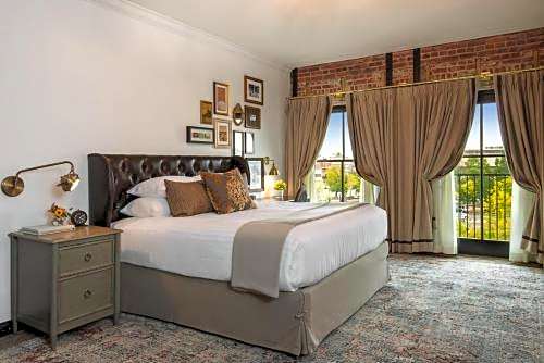 The Charmant Hotel