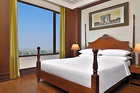 Family Suite, Suite, 1 King, Sofa bed, City view,Club Lounge Access,Complimentary Cocktails/ Non Alcoholic beverages, Sat,Sun -1800-2000 hours, Legal dry days excluded