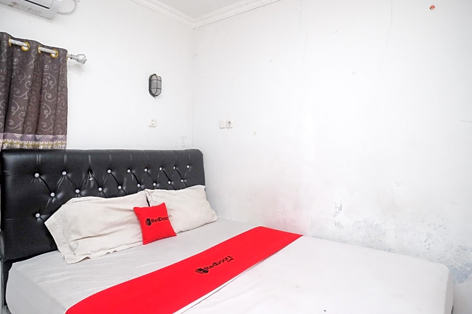 RedDoorz Syariah @ Griya Merbotan Demak