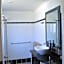 Cattlemans Country Motor Inn & Serviced Apartments