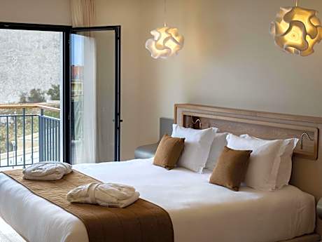 Prestige Suite with One Double or Two Single Beds - Sea and Citadel View