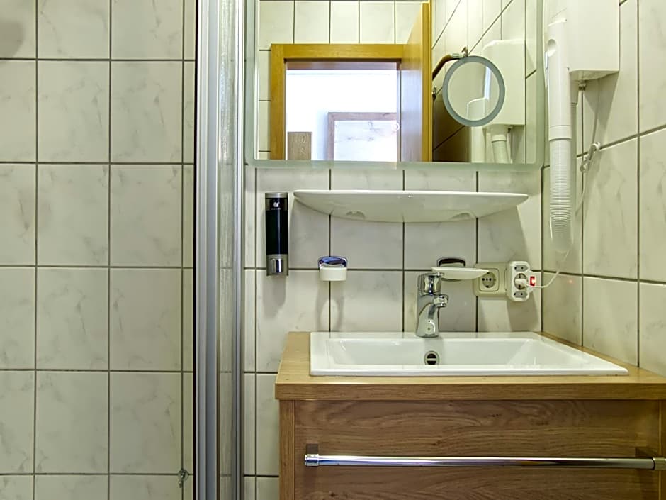 Hotel zur Linde - Bayerischer Wald - aktivCard mit 154 kostenfreien Leistungen - kostenloser Parkplatz