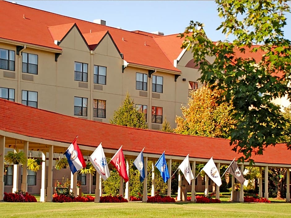 Branson Hillside Hotel