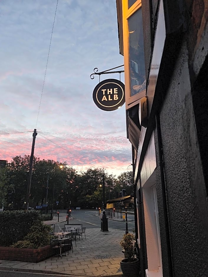 The Albert Hotel