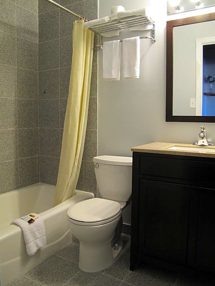 Hotel West Inn NAU - Downtown Flagstaff