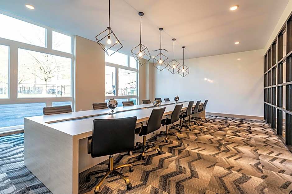 Luxury Furnished Apartments by Hyatus Downtown at Yale