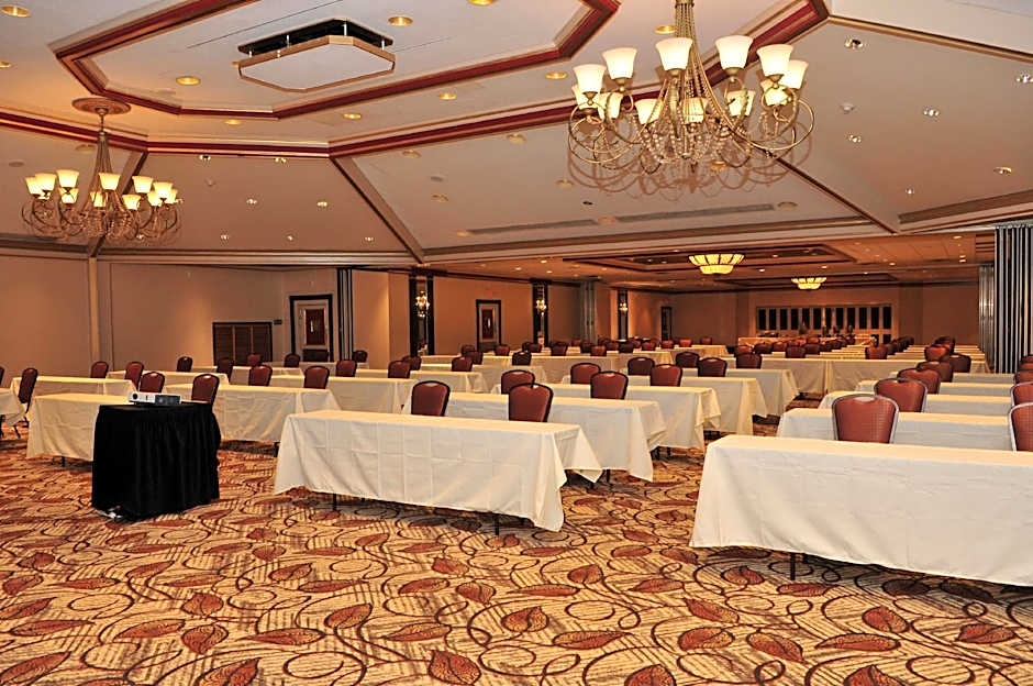 SureStay Plus Hotel by Best Western Lehigh Valley