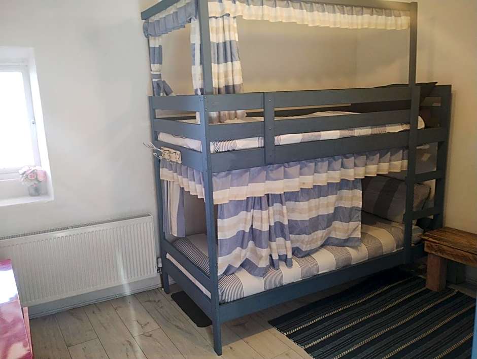 Easkey Hostel