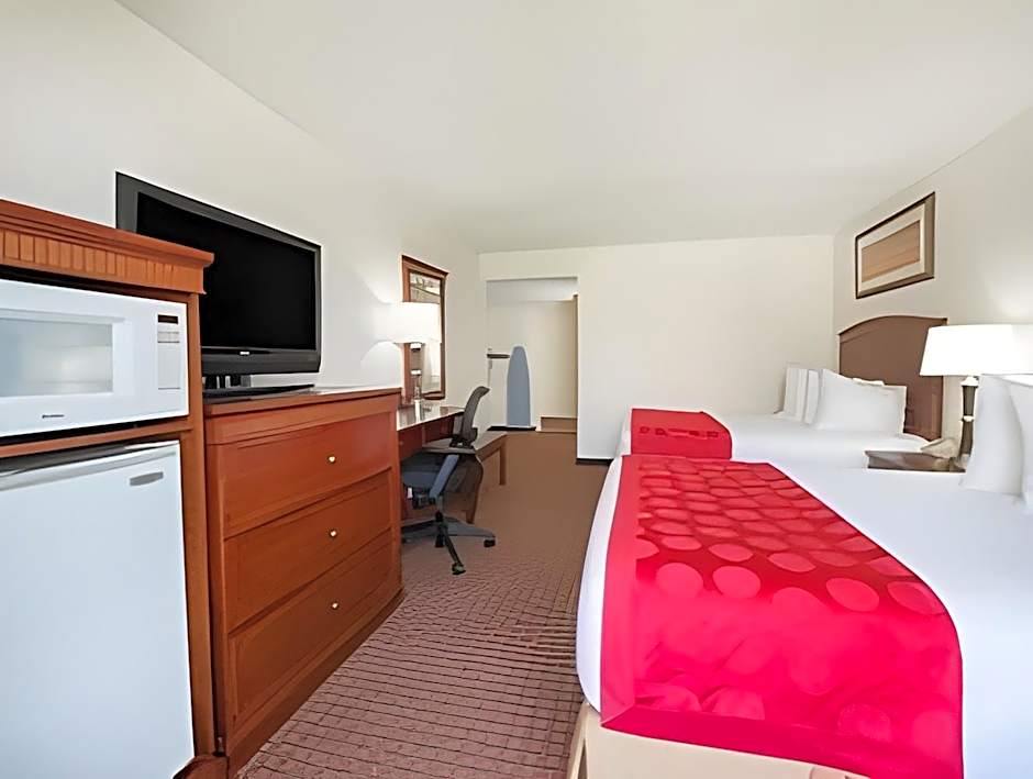 Ramada by Wyndham Enid