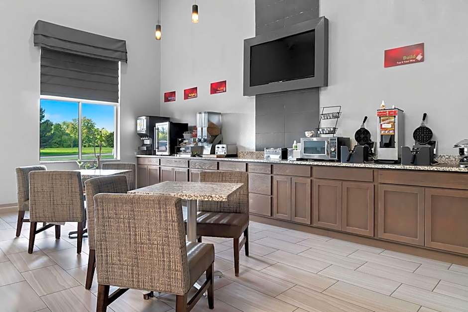 Best Western PLUS Flint Airport Inn & Suites