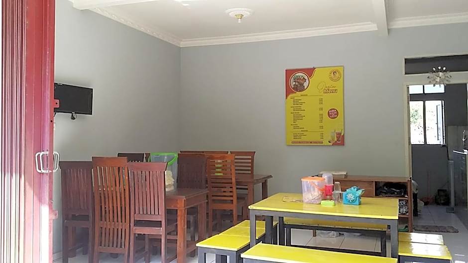 Hotel O Sawang Sana Motel Syariah Near SMAN 1 Sangkapura