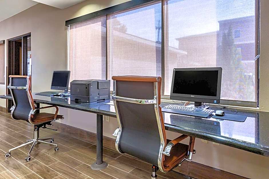 Comfort Suites Hobbs