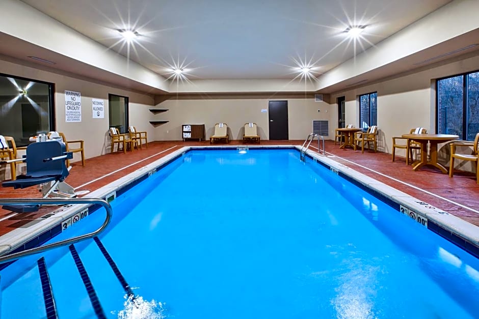 Holiday Inn Express Niles By IHG