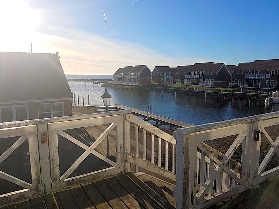 Klintholm Marina Park Cabins