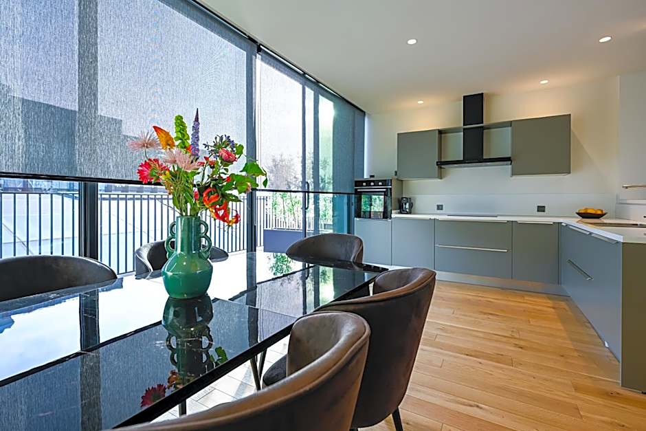 12, Apartments, 4-6 Pers, Central, Stunning View, Near Supermarket & Public Transport