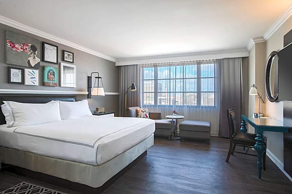 The Lindy Renaissance Charleston Hotel