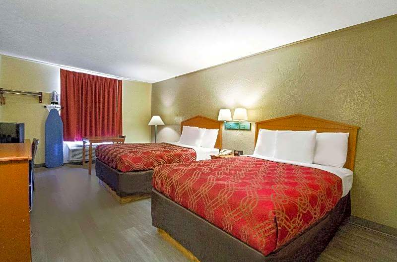 Econo Lodge Lansing - Leavenworth