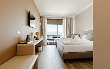 Superior Triple Room with Balcony and Lake View