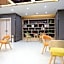 Junyi Hotel (Ningbo Railway Station)