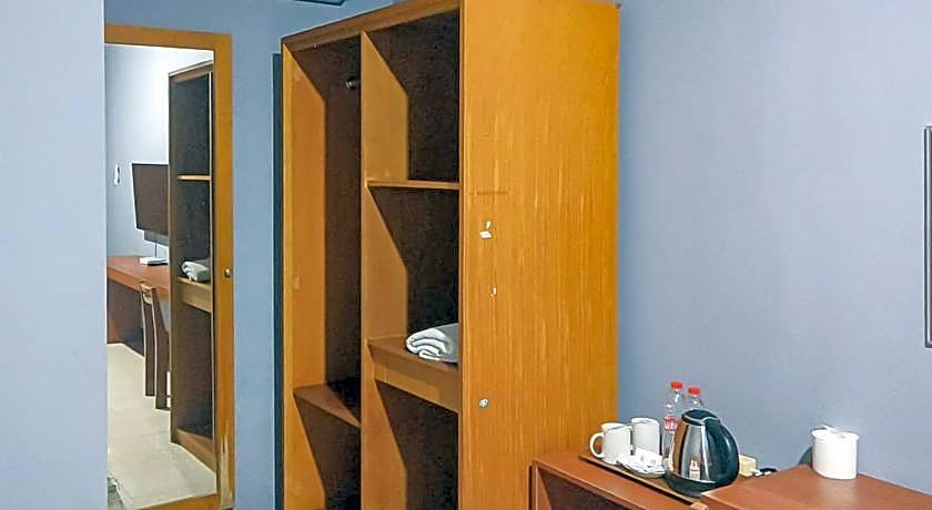 RedDoorz Plus @ Hotel Sofia Pangandaran