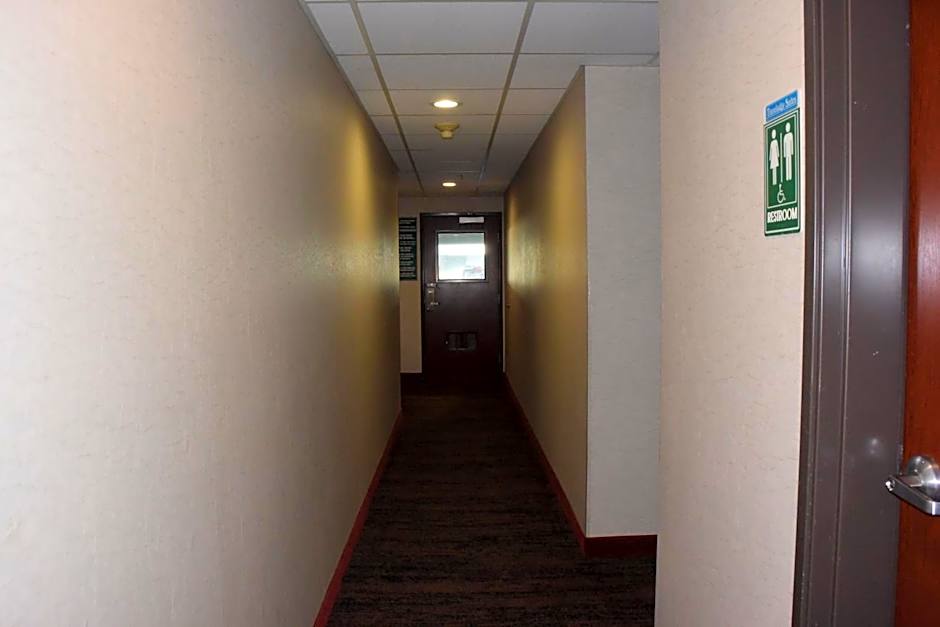 Travelodge Suites by Wyndham Newberg