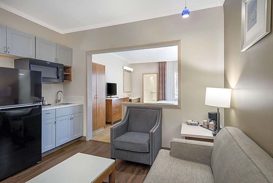 MainStay Suites Orange County John Wayne Airport