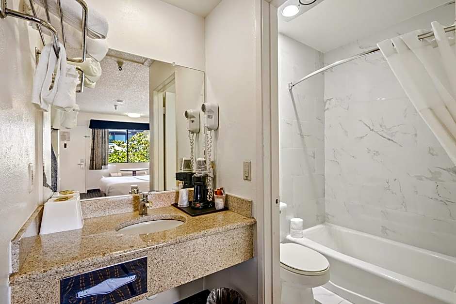 DOWNTOWN SLO INN - SAN LUIS OBISPO