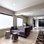 La Quinta Inn & Suites by Wyndham Snellville - Stone Mountain