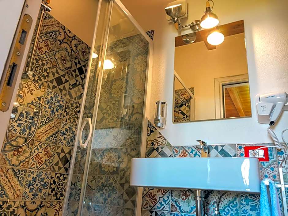 panoramic ROOMS Fora e ' Muros with sea view common terrace , Ammentos Posada