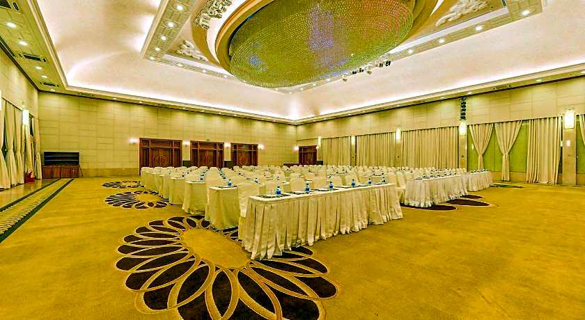 Sea Links Beach Hotel