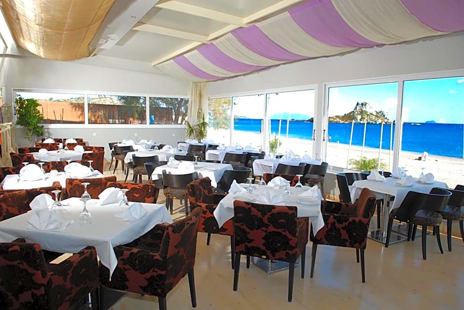 Sacallis Inn Beach Hotel