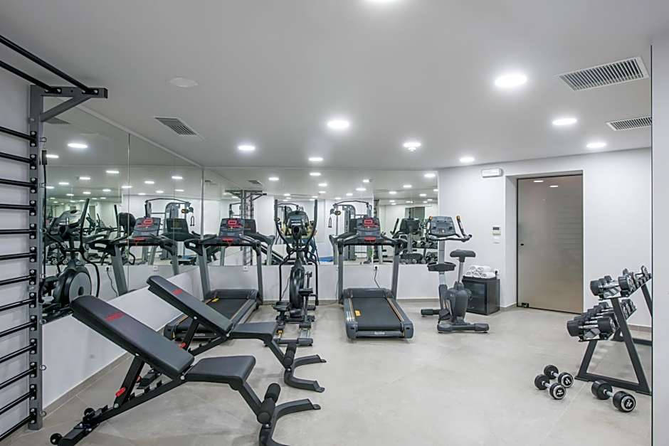 Noble Hotel & Suites - Adults Only