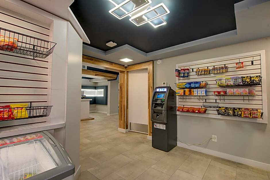 Clarion Pointe Tampa-Brandon Near Fairgrounds and Casino