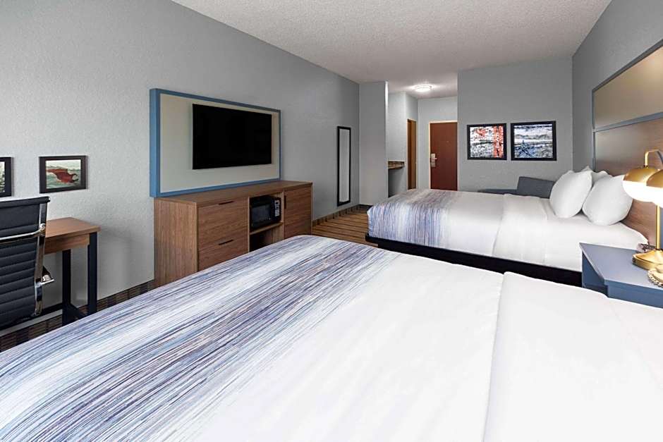 AmericInn by Wyndham Grinnell