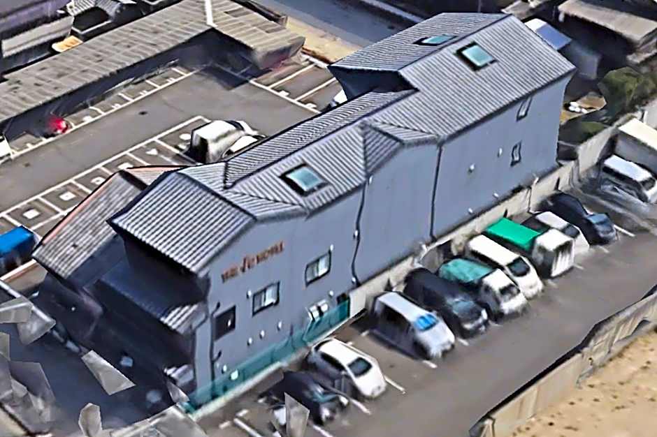 THE ROOT2 HOTEL