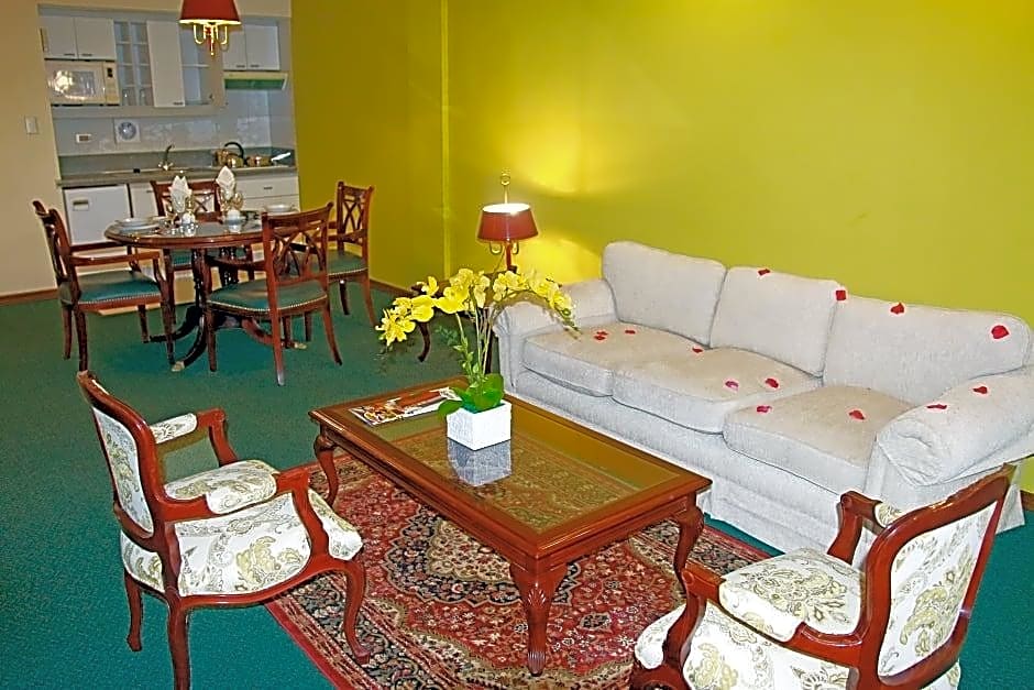 Yotau All Suites Hotel