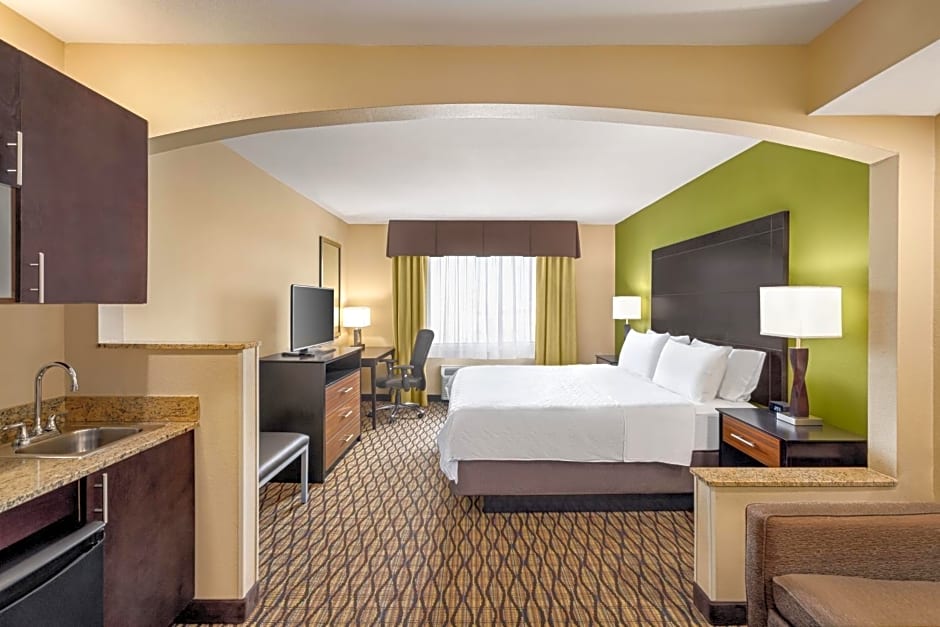 Holiday Inn Express Hotel & Suites Edmond