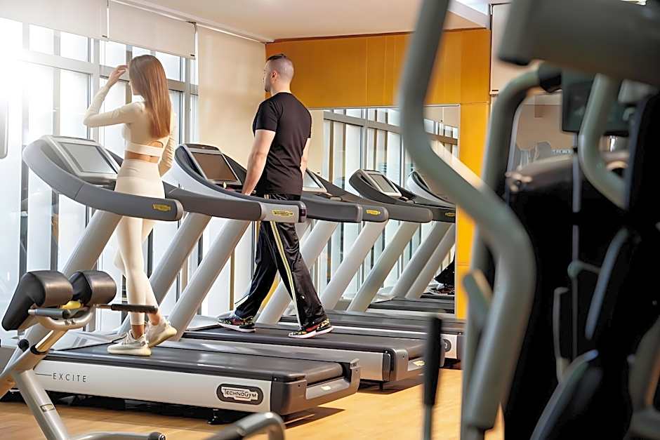 Hala Arjaan by Rotana Hotel