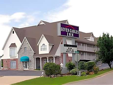 Seven Gables Inn