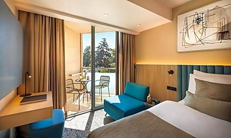 Superior Double Room with Balcony